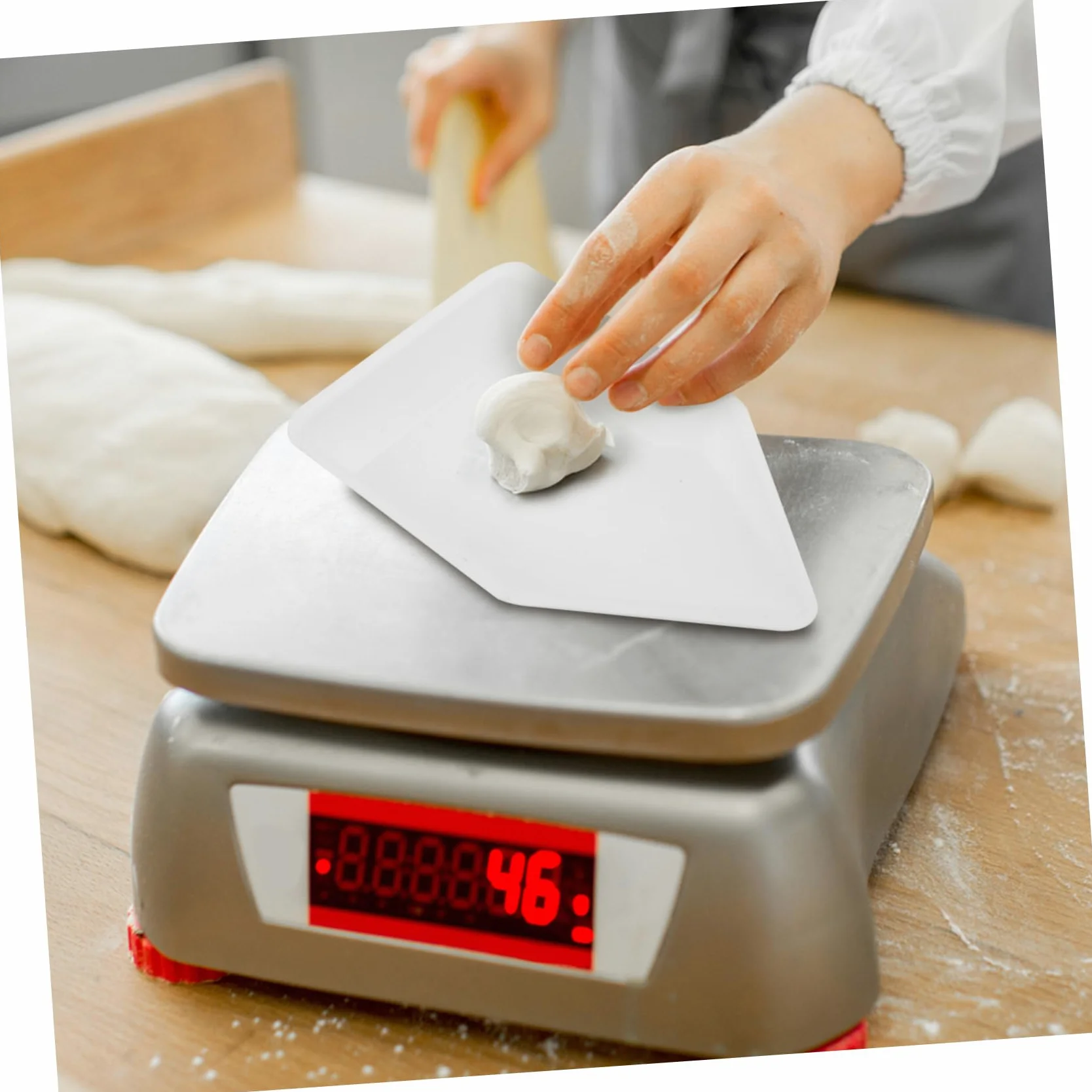 SOLUSTRE 100piezas Plato De Pesaje De Plástico Antiestático Para Laboratorio De Resistente Ácidos y Bases Para Manejo De Muestras y Transferencia De Líquidos y Polvos