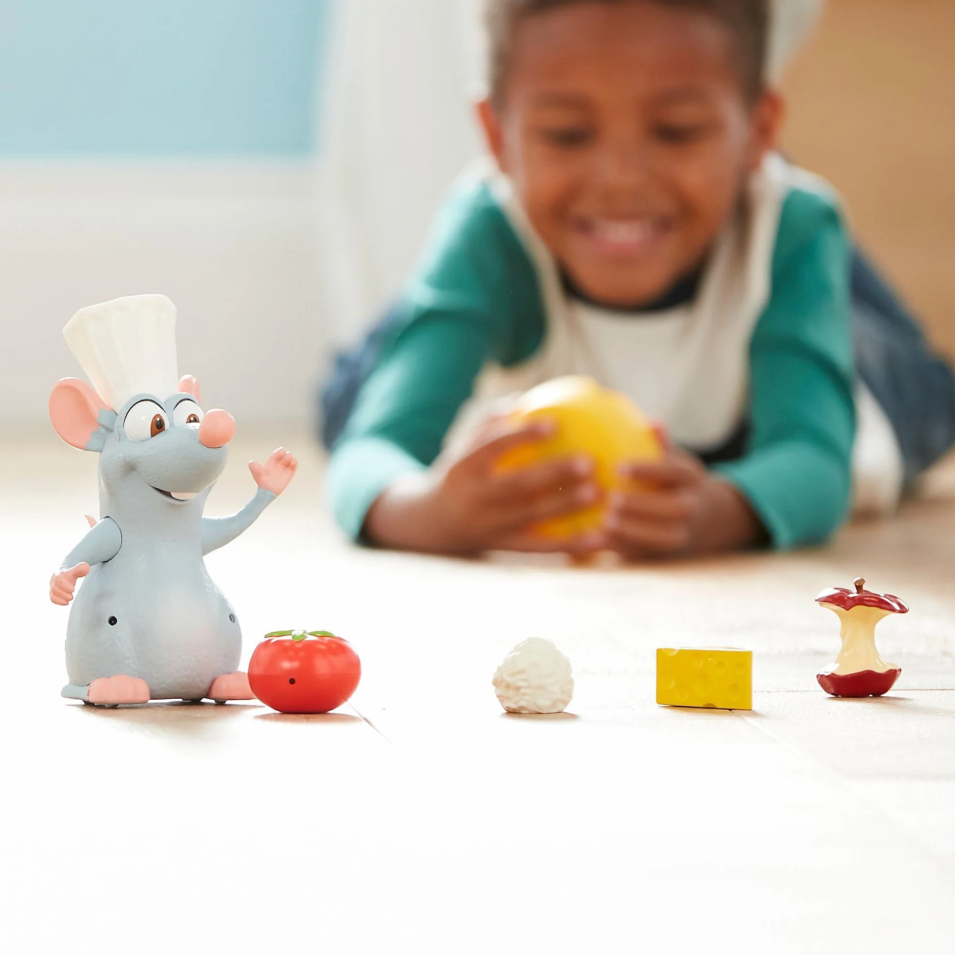Disney Store Follow-Me Remy Ratatouille Juguete Teledirigido