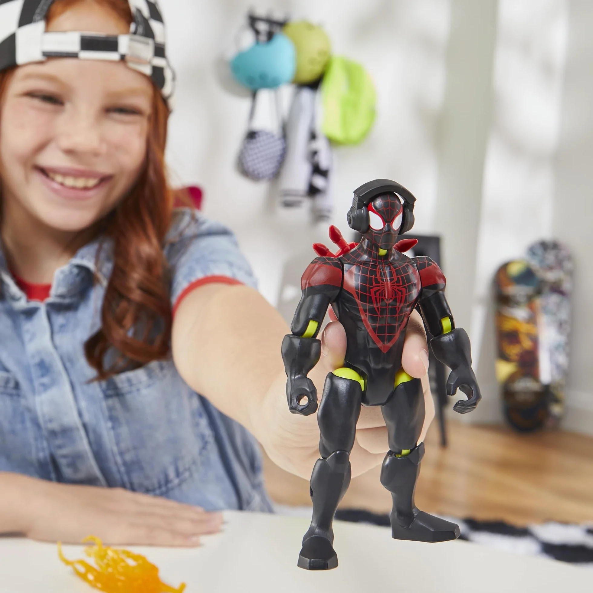 Marvel Miles Morales Spider-Man Figura Mix-and-Match y Accesorios
