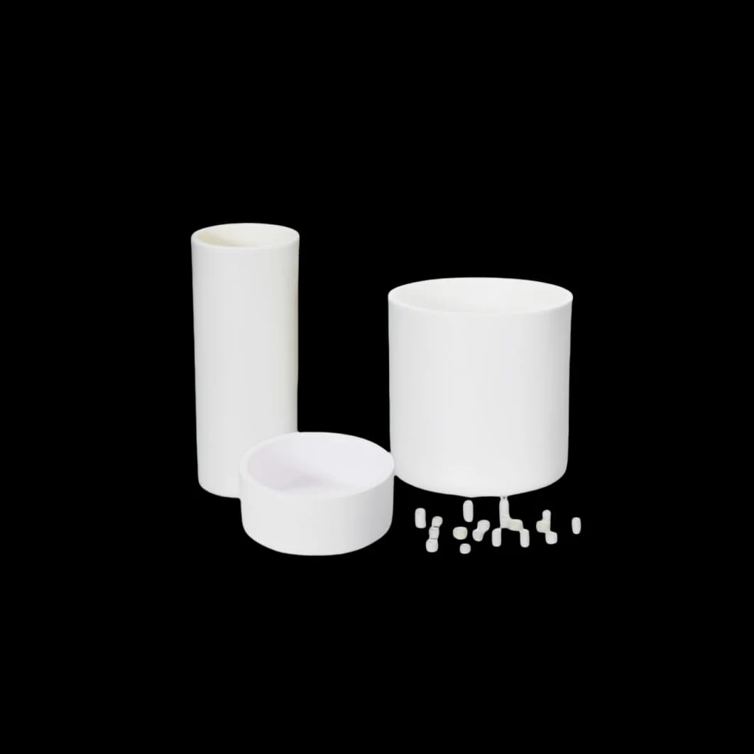 Crisol de porcelana de alúmina, herramienta de laboratorio de cerámica duradera para aplicaciones de alta temperatura, resistencia química y calefacción de precisión, ideal para experimentos