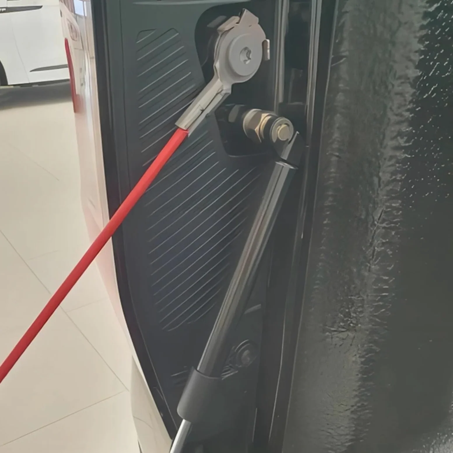 Amortiguador De Aceite Para Portón Trasero, Puntal De Bajada Y Subida Fácil, Camionetas Compatible Con Ford Ranger T9 XL XLT 2023 Y 2024, Accesorios. Resorte de gas Maletero