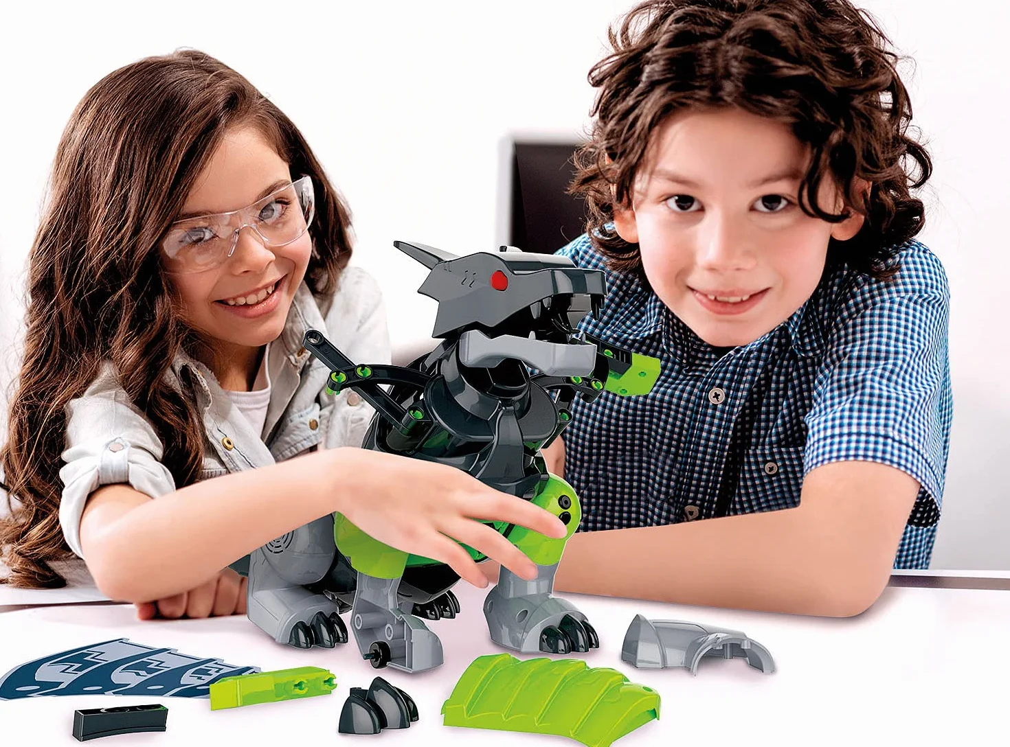 Clementoni Mega Dragon Robot para Montar Stem con App 8 años Multicolor