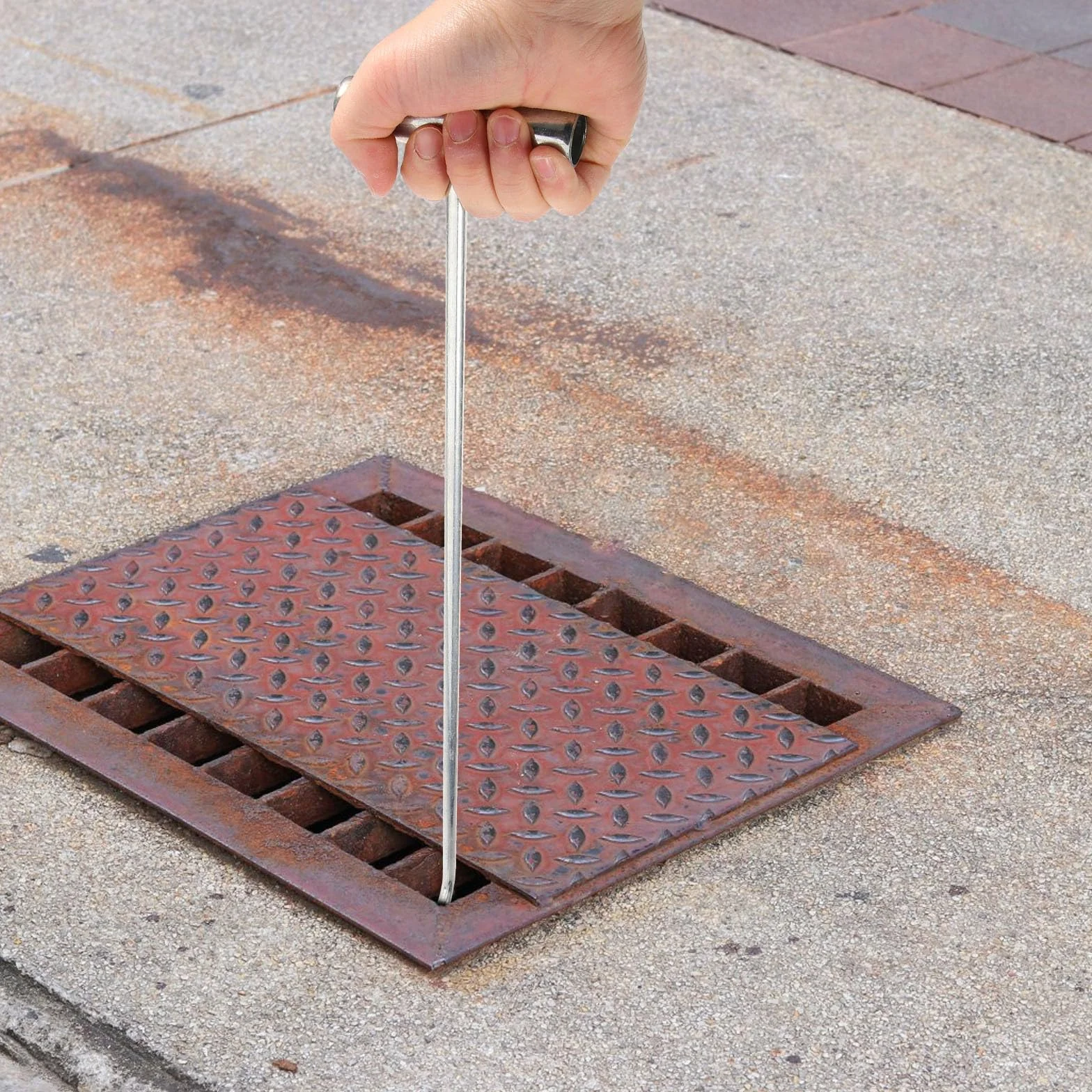 Genérico Gancho Elevador en Forma de T de Metal de 50 CM para Levantar Tapas de Alcantarilla, Uso en Puertas Enrollables y Cubiertas de Pozo