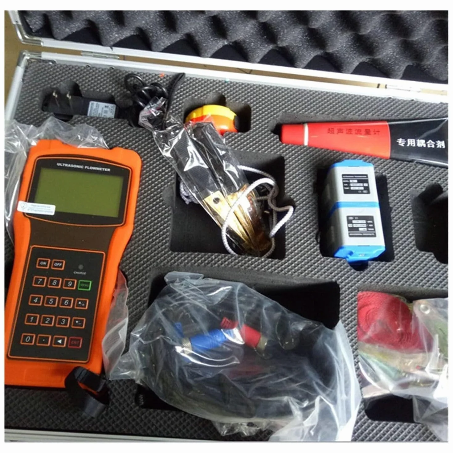 Medidor De Flujo Ultrasónico De Mano Tuf-2000h TM-1 DN50~DN700mm Portátil