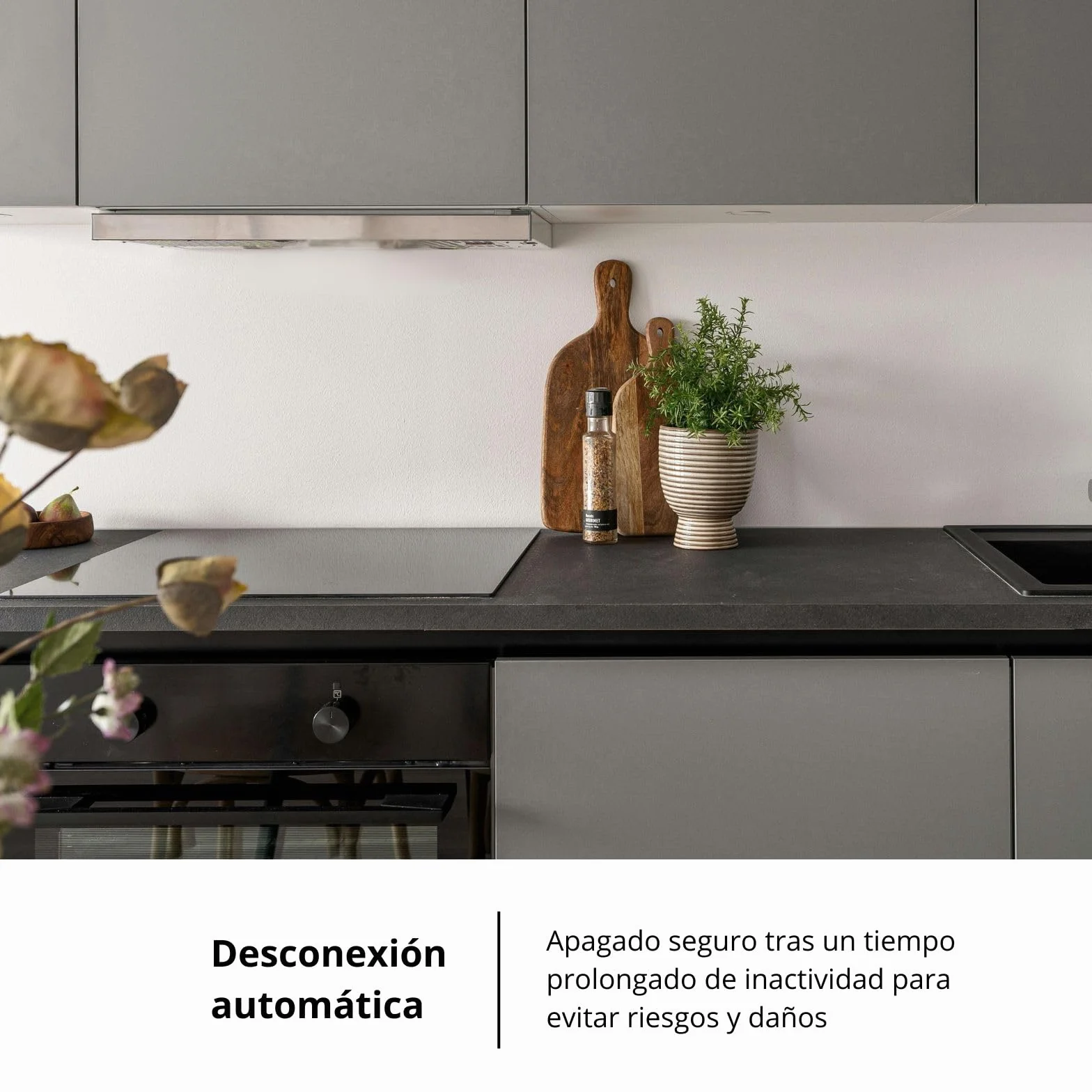 Corberó Placa de Inducción CCIM374 7400W 3 Zonas de Cocción Zona Extra Grande 29 cm Control Táctil Slider Booster Temporizador Bloqueo Seguridad