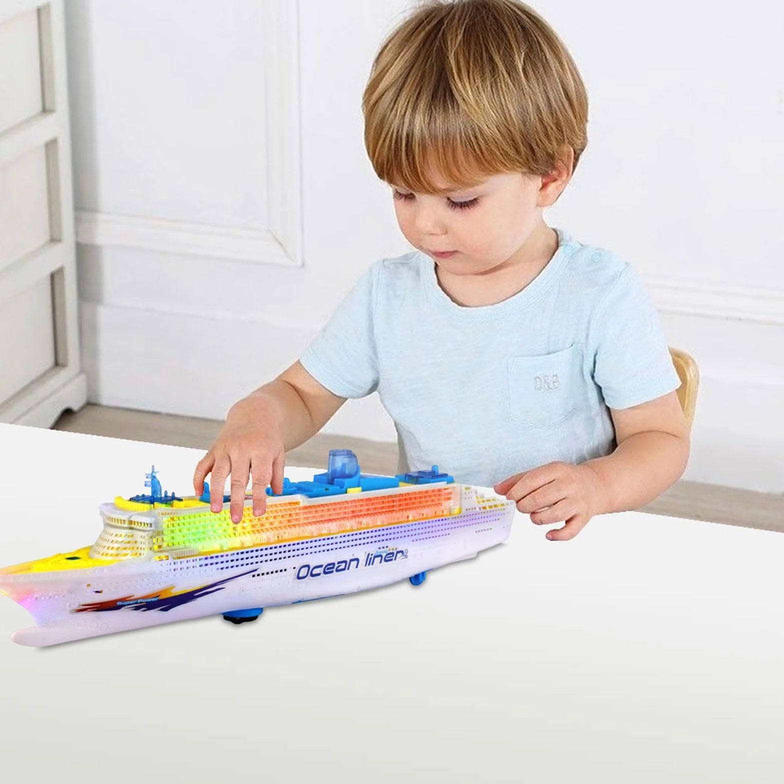 LED Transatlántico Intermitente con Rueda Universal para Niños 3-12 Años - Decoración Náutica y Juguete de Barco