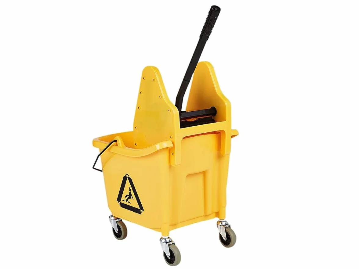 Amazon Basics Cubo rectangular para fregona Kentucky con ruedas duraderas y combinado con prensa de escurrido a presión, 33 litros/ 35 qt, amarillo