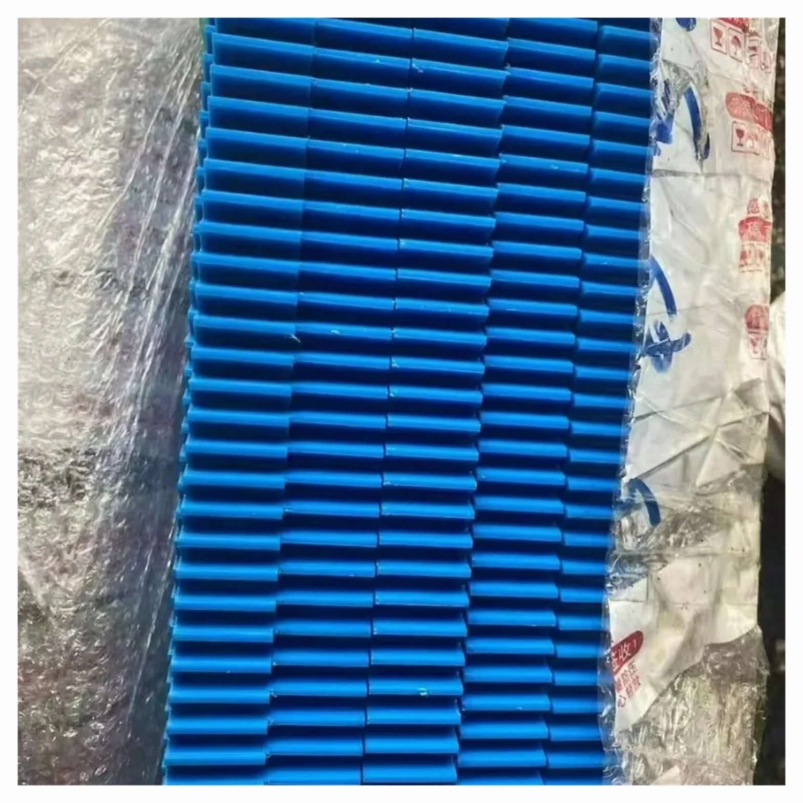 Cremallera de plástico azul Xuro 0,5-2 módulos, dientes rectos 300-500 mm