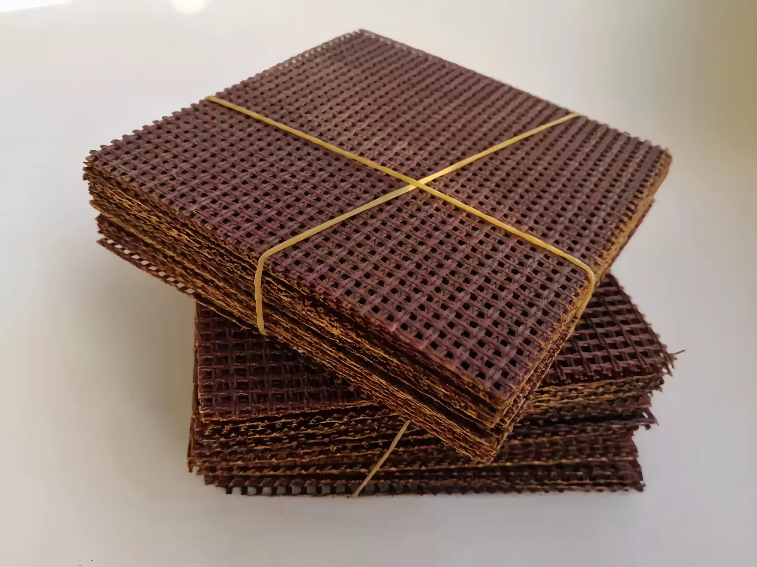 Filtro de fundición de fibra de vidrio con alto contenido de silicio for hierro fundido, acero y aluminio - Tamaño de malla personalizable(300x400mm(steel) Mesh4.0mm)
