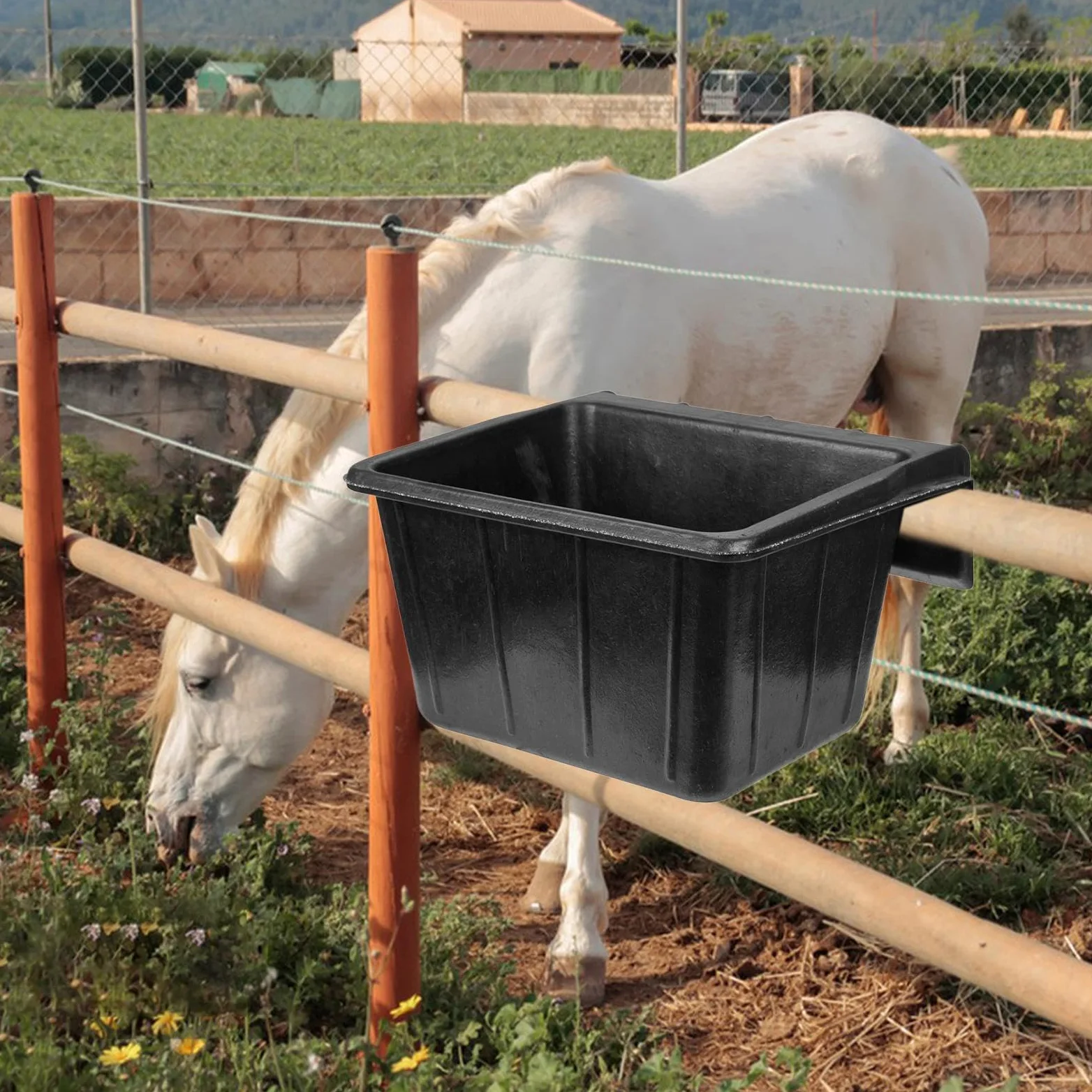 Comedero de Goma para Caballos, Cerca, Cubo de Alimentación para Establos, Ganado Y Ciervos