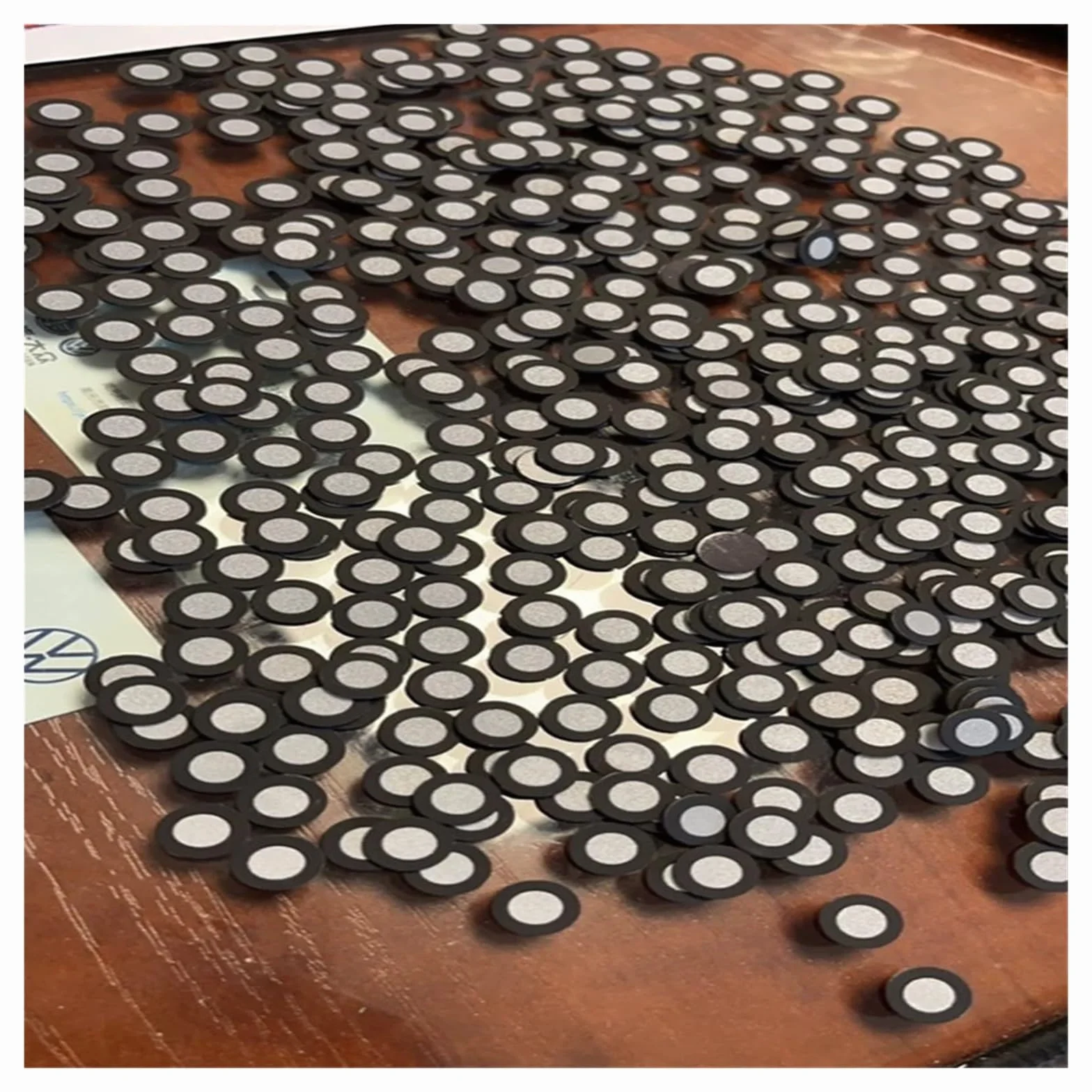 Punto de marcado de escáner 3D, objetivo 3D, 500 puntos de 6 * 10 mm Puntos de marcado reflectantes magnéticos Puntos de marcado magnéticos Puntos de marcado de escáner 3D Puntos de marcado de escáner