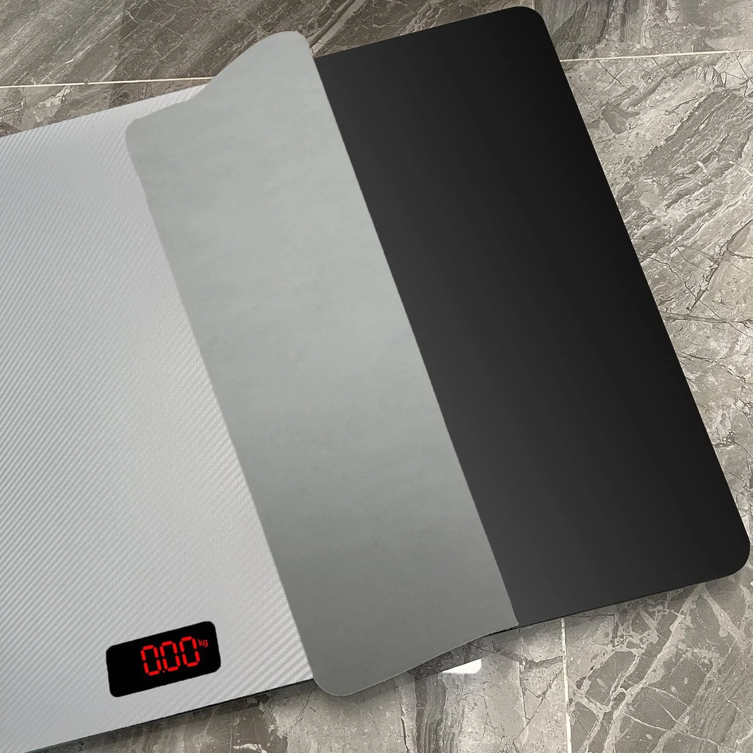 Báscula veterinaria grande para perros de 80 x 50 cm con alfombrilla antideslizante y plataforma para mascotas. Peso: 100 kg, precisión de 10 g, función de retención, talla L, color negro.