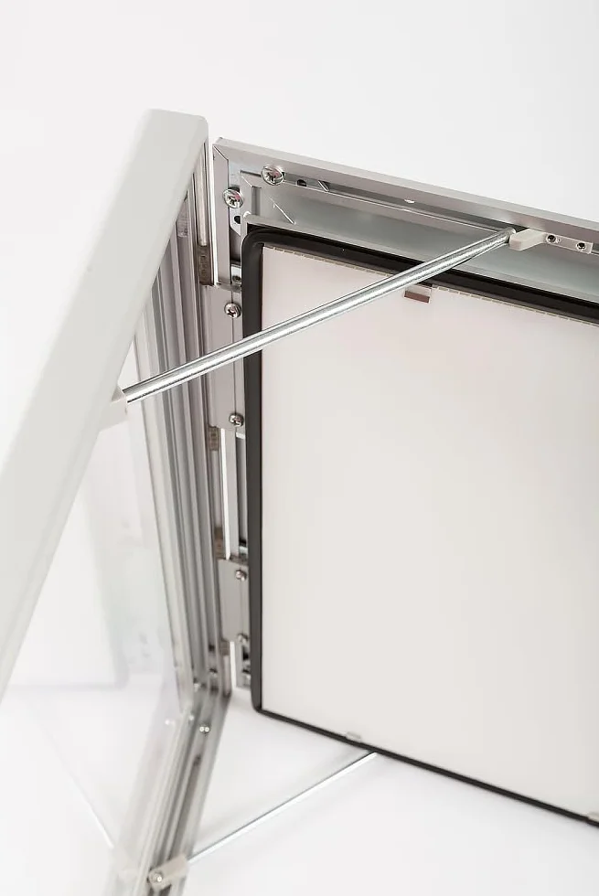 Vitrina de Exterior DIN A1 con Cerradura - Panel de Anuncios Resistente a la Intemperie - Montaje en Pared para Oficina, Restaurante u Hotel - 841 x 594 mm