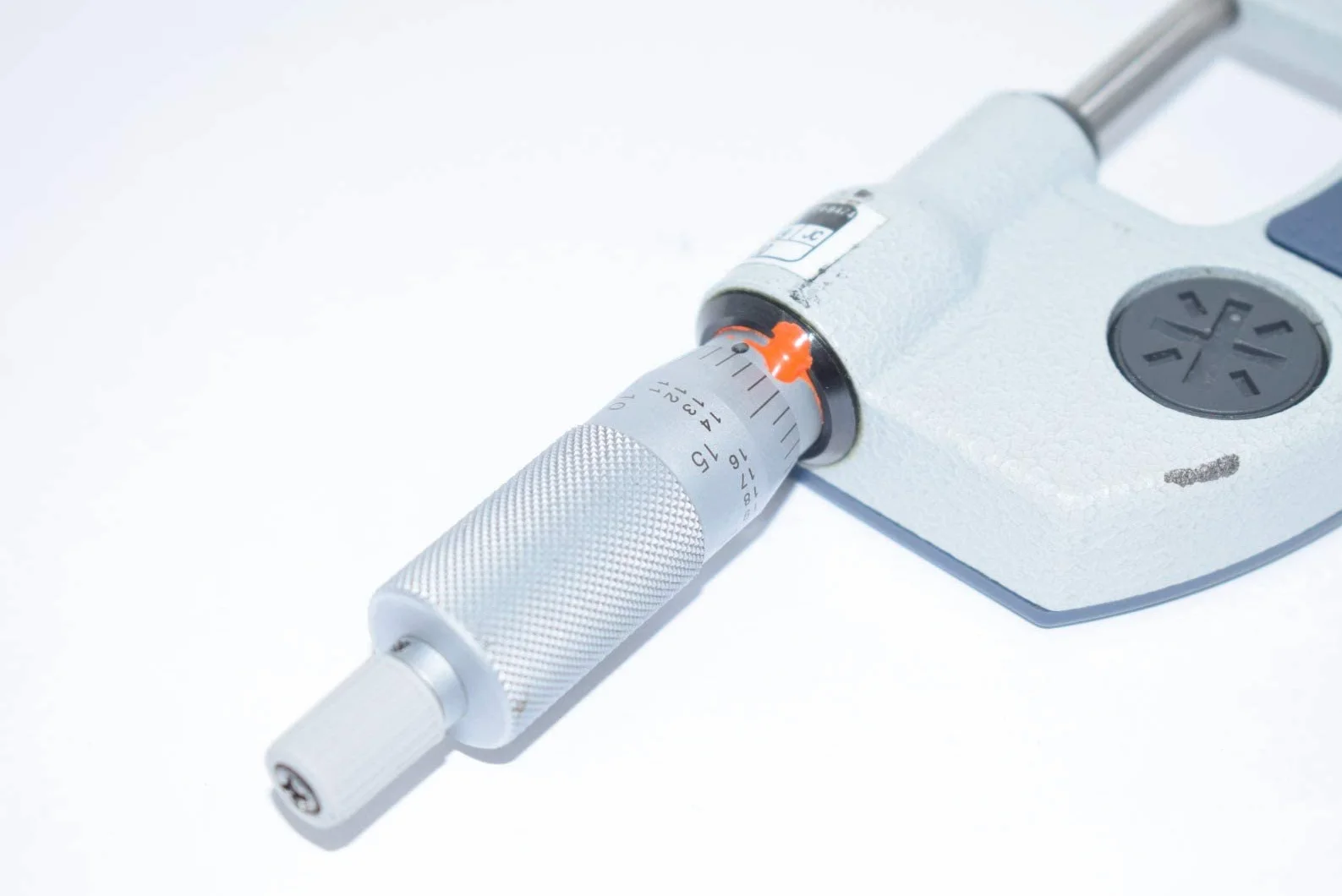Mitutoyo 293 – 831 – 30 Digimatic micrometre, 0 mm-25 mm/0 "-1"