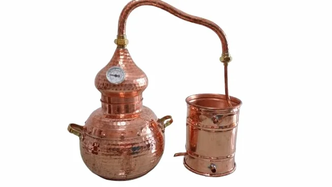 Alambique Artesanal de Cobre, Destilador Clásico completo con Termómetro, Sistema de Destilación Tradicional con Caldera y Serpentín (10 Litros)