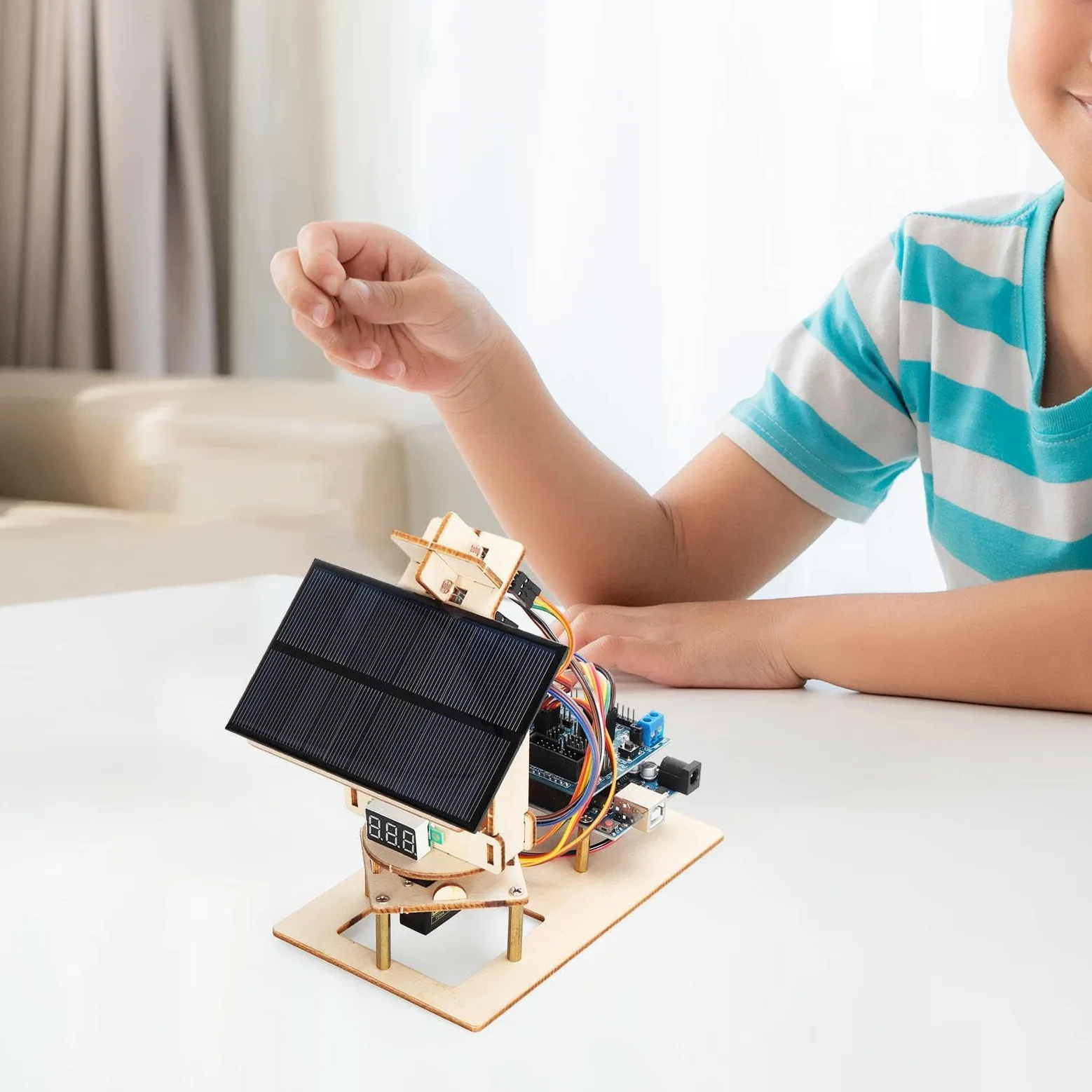 Equipo de Seguimiento Solar Inteligente del Equipo del Panel Solar del Seguimiento del Sol para El Hogar de Los Adolescentes