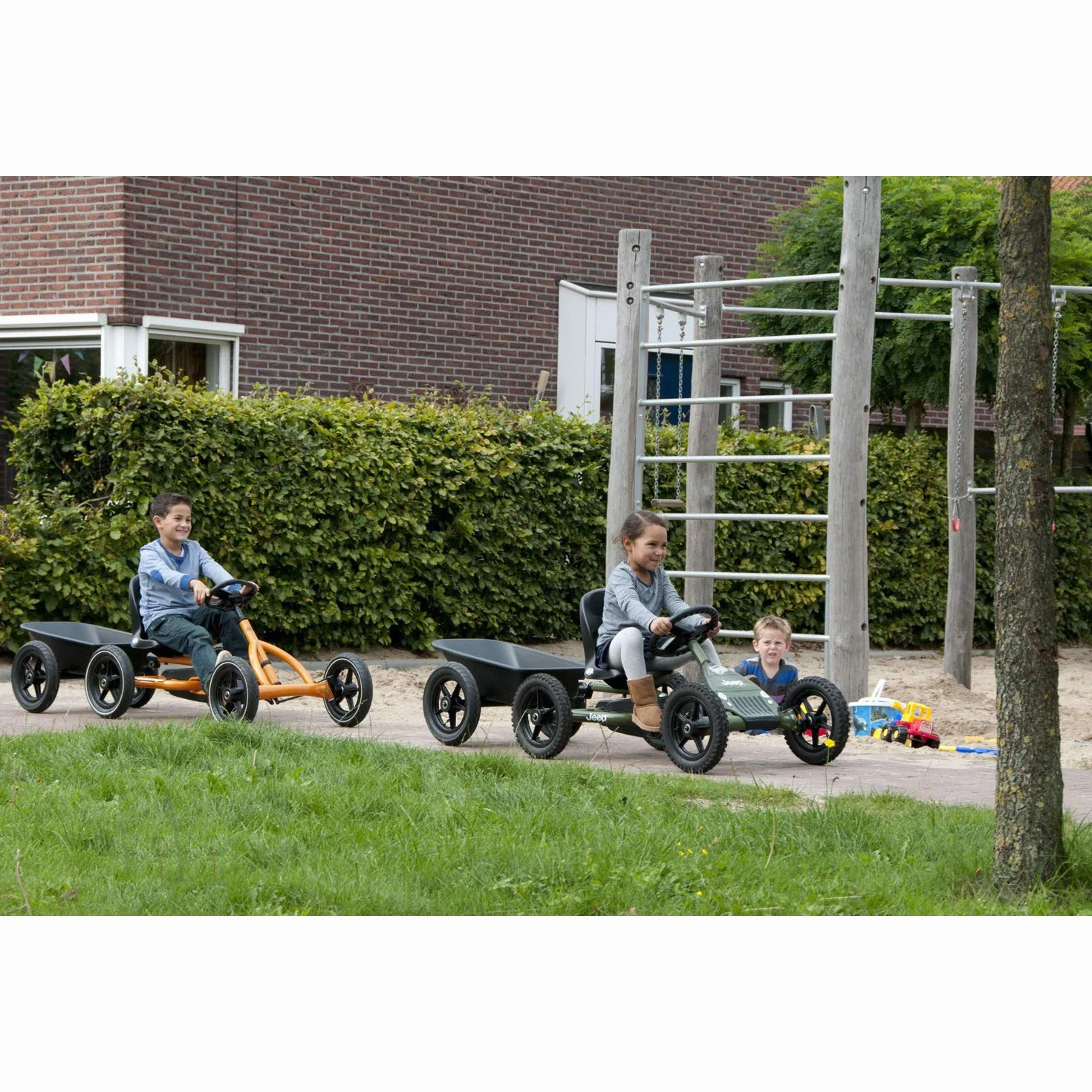 Berg Trailer Buddy Rally Remolque para Kart 3-8 años Cuadro Resistente Asiento Regulable Volante Regulable