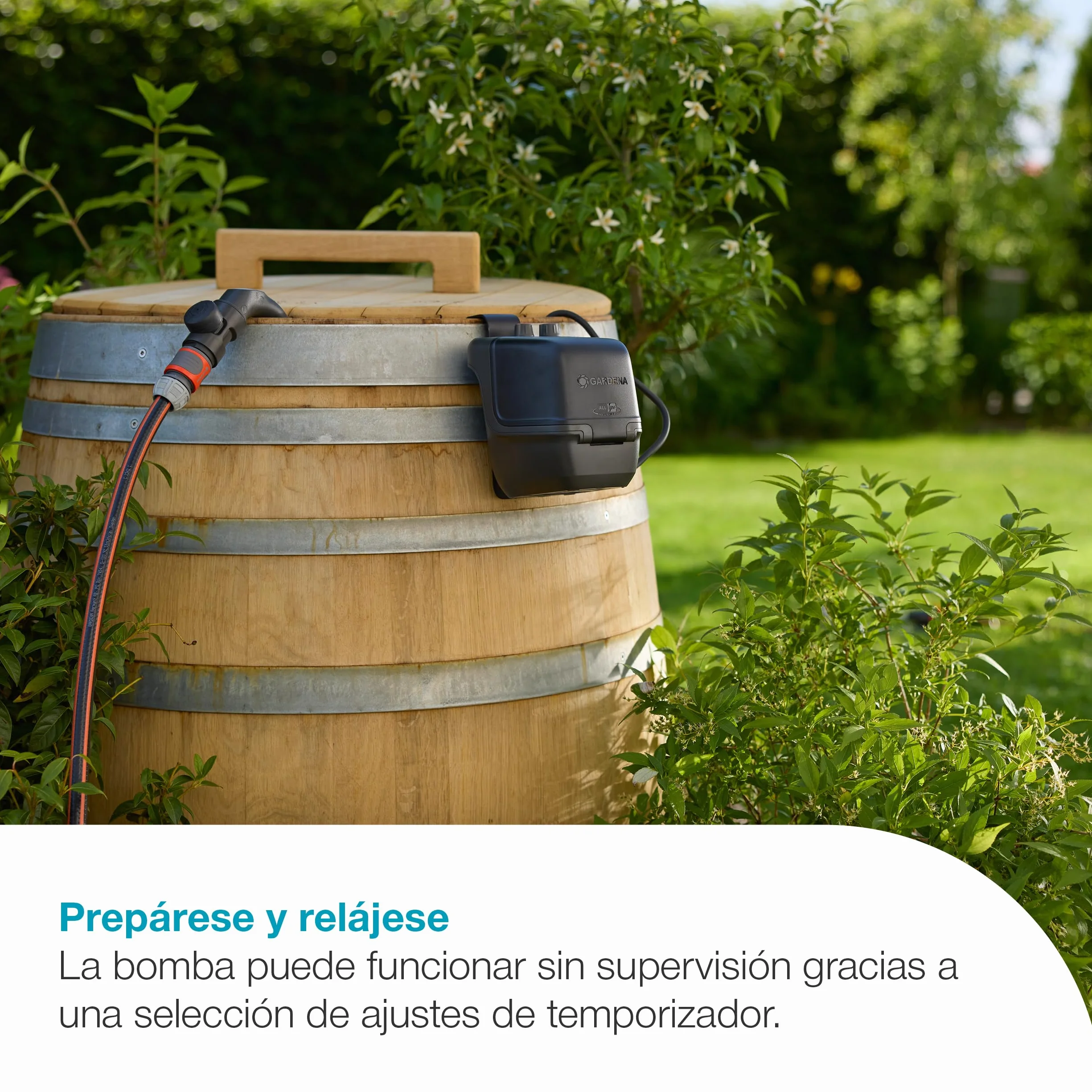 Gardena Bomba para depósitos de aguas de lluvia con batería 2400 Comfort Automatic 18V Solo: Bomba automática de agua, Control de riego programado, Función temporizadora, Presión constante (14605-55)