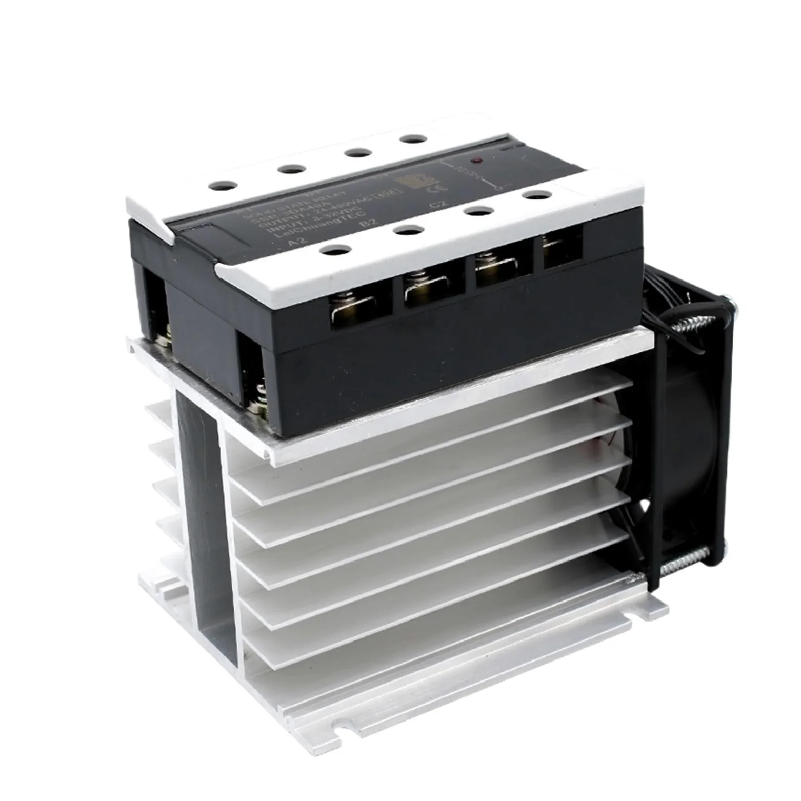 Relé de estado sólido Relé de estado sólido trifásico de control de 40 A, 3-32 V CC, con radiador integrado for interruptor de encendido y apagado(DC control AC)