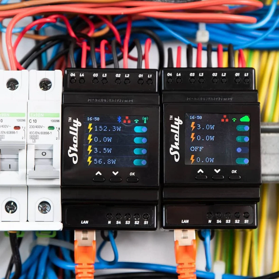 Shelly Pro 4PM V2, Relé inteligente wifi, LAN, Bluetooth, 4 canales, carril DIN, profesional