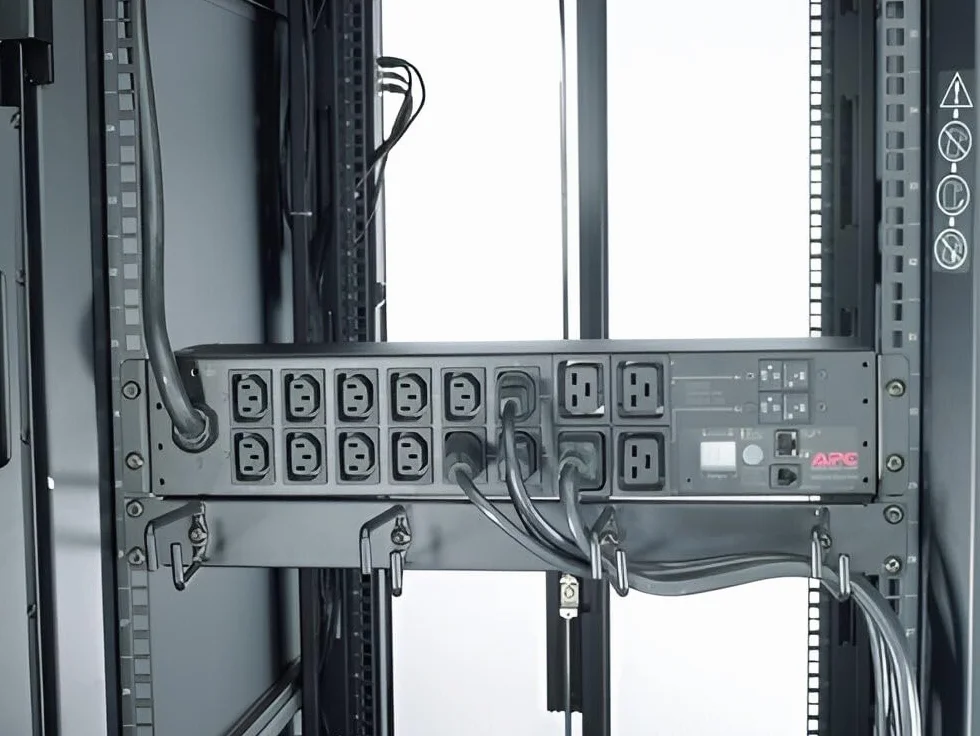 Rack PDU METERED 2U 32A 230V ACCS