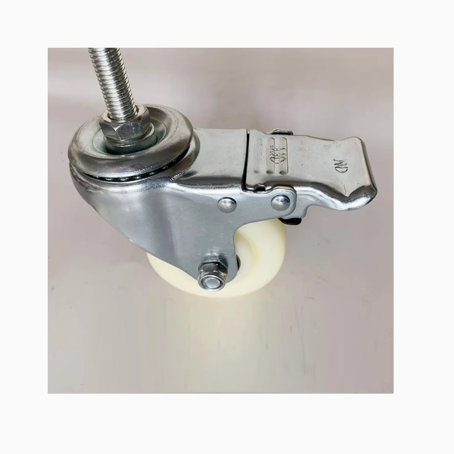 Ruedas giratorias de 100 mm con vástago y rodamiento M16*60/100 mm, Resistentes, con vástago roscado y Bloqueo, antidesgaste Industrial, para Muebles, Paquete de 4 (con Freno M16*60)