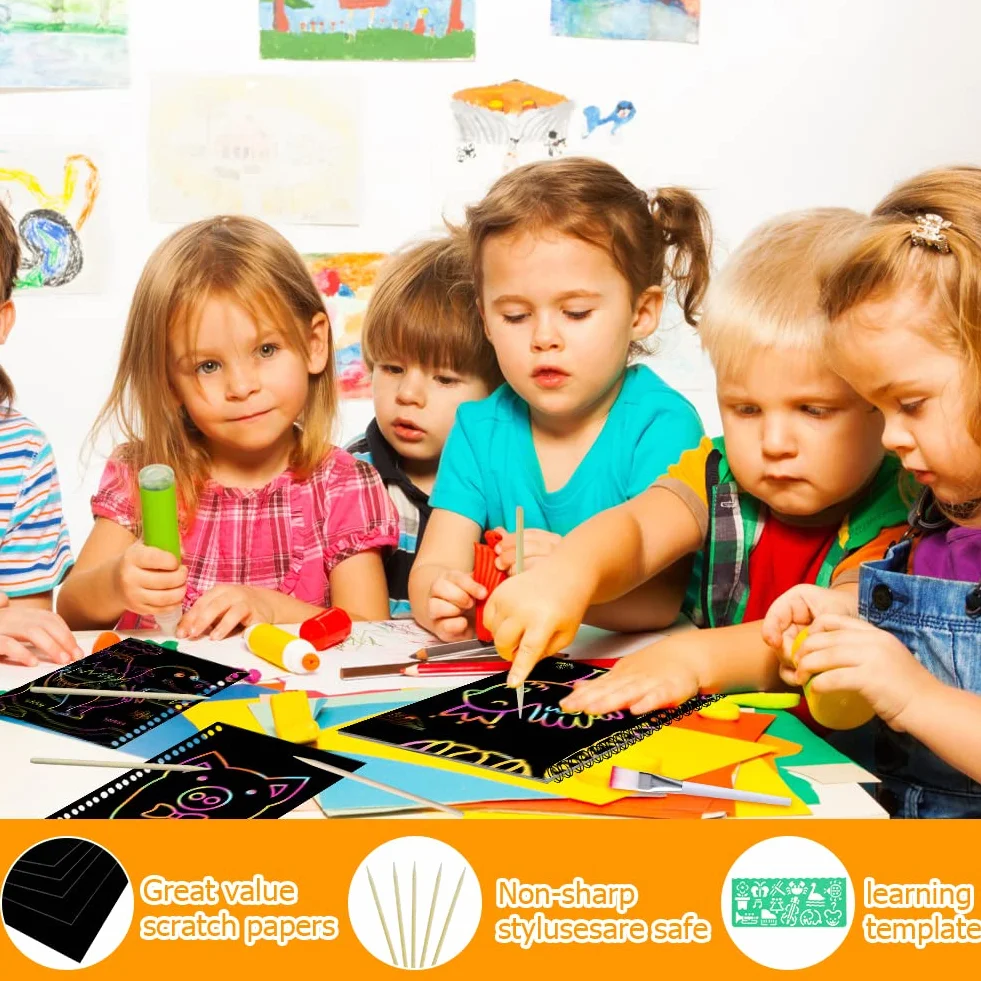 OFFCUP Scratch Art Manualidades Creativas, 2pcs Papel de Rascar para Niños con 4 Plumas de Bambú y 4 Plantilla de Pintura
