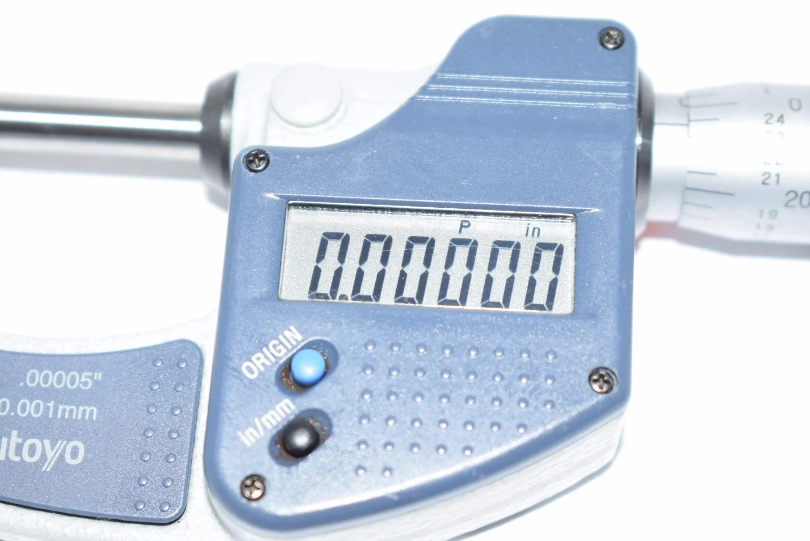 Mitutoyo 293 – 831 – 30 Digimatic micrometre, 0 mm-25 mm/0 "-1"
