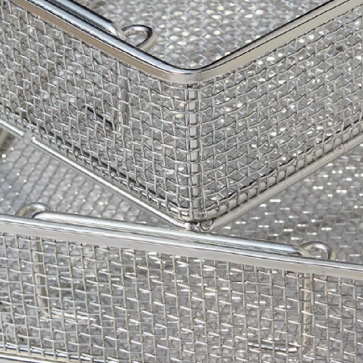 Cesta de esterilización médica de Acero Inoxidable 304, Bandeja de Instrumentos médicos Reutilizable con asa Cestas de esterilización de Instrumentos, para Hospital,35 * 30 * 7cm