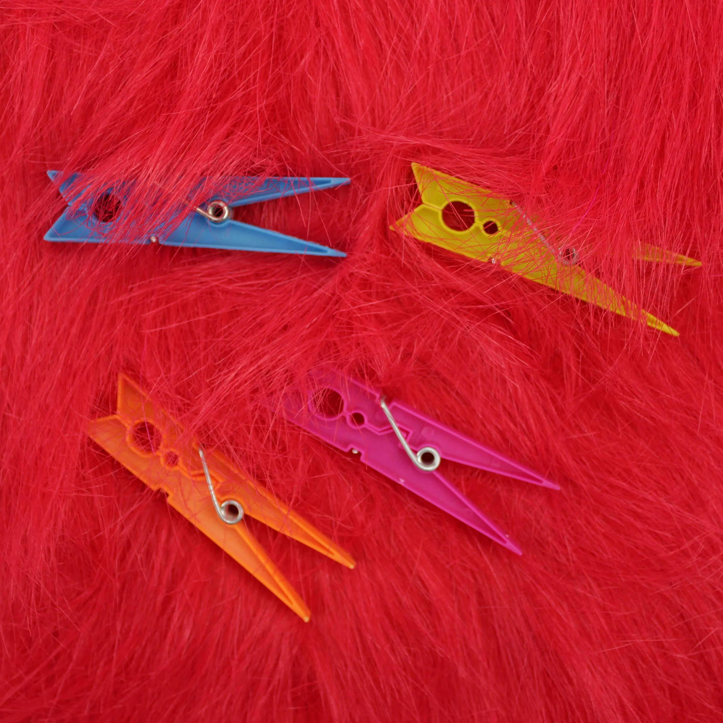 ALMACENES CASA ANGEL Tejido Pelo Largo 10cm Fino, Suave Ancho 150cm por Metro. (Rojo, 5 Metros)
