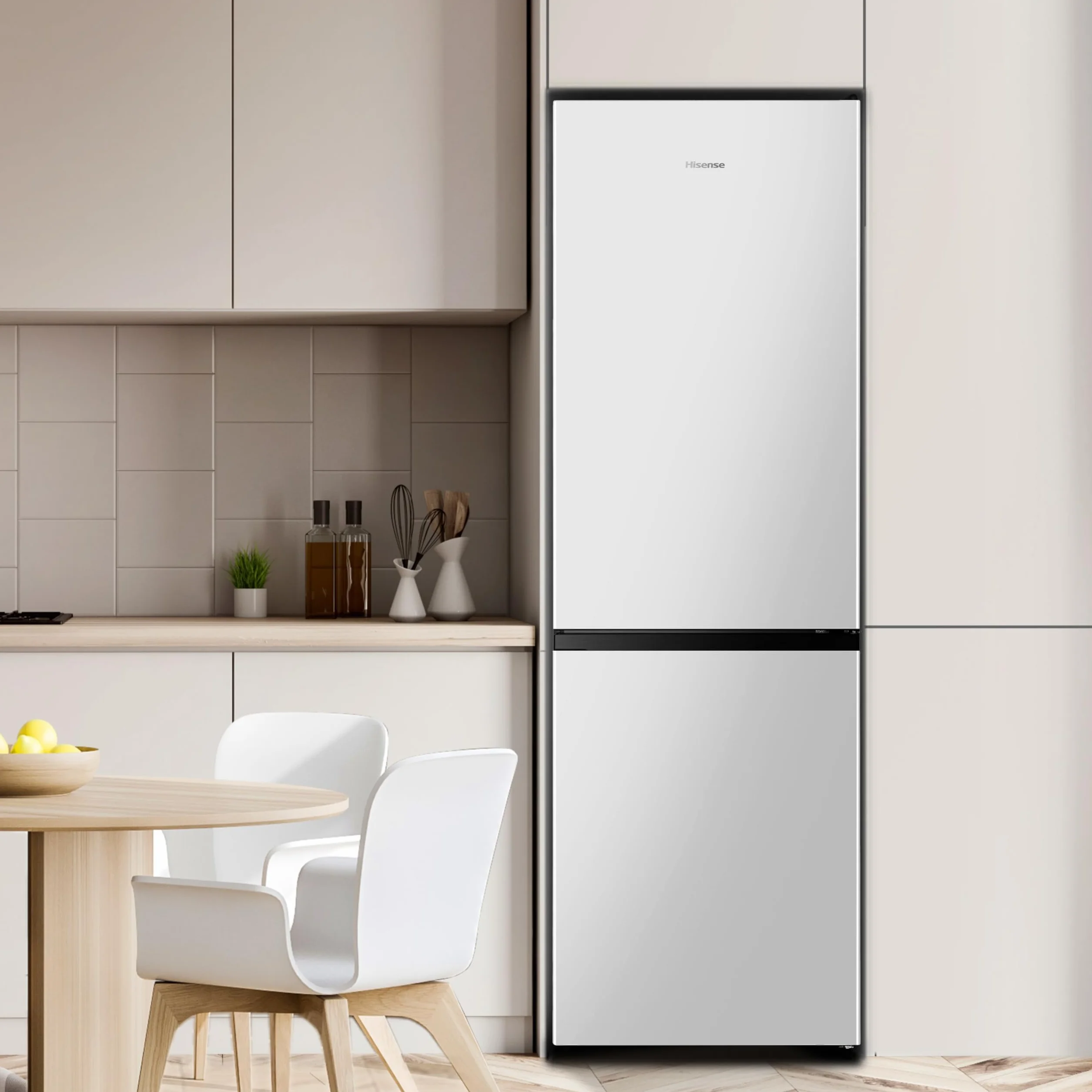 Hisense Frigorífico Combi 304 L Clase E 186 cm 4 Estrellas Congelador Puerta Reversible Blanco