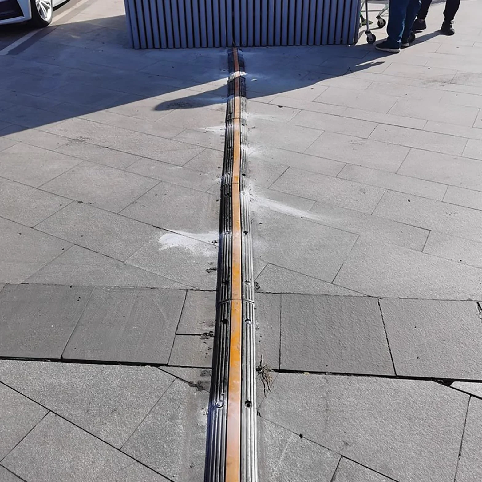Reductor de Velocidad Vial de Goma 100cm, Canaleta Cables Suelo, Badenes para Garaje, Carga Máxima 20t