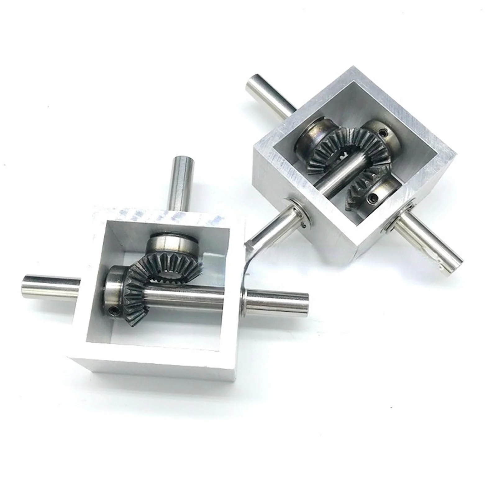 Bevel Gearbox 90 Degree 1:1 Ratio Dual Shaft One Input Two Output Type D 8mm Shaft