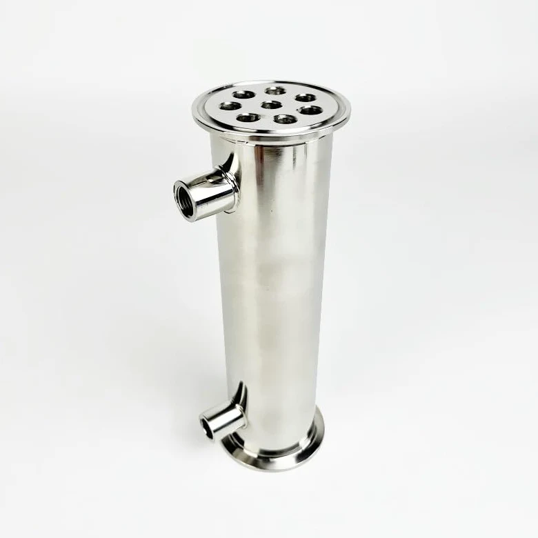 Deflegmador/Condensador de 2" (51 mm) de diámetro Exterior 64 mm con Rosca Hembra de 1/4", 8 Tubos con diámetro Interior de 8 mm, Longitud de 200 mm, reflujo