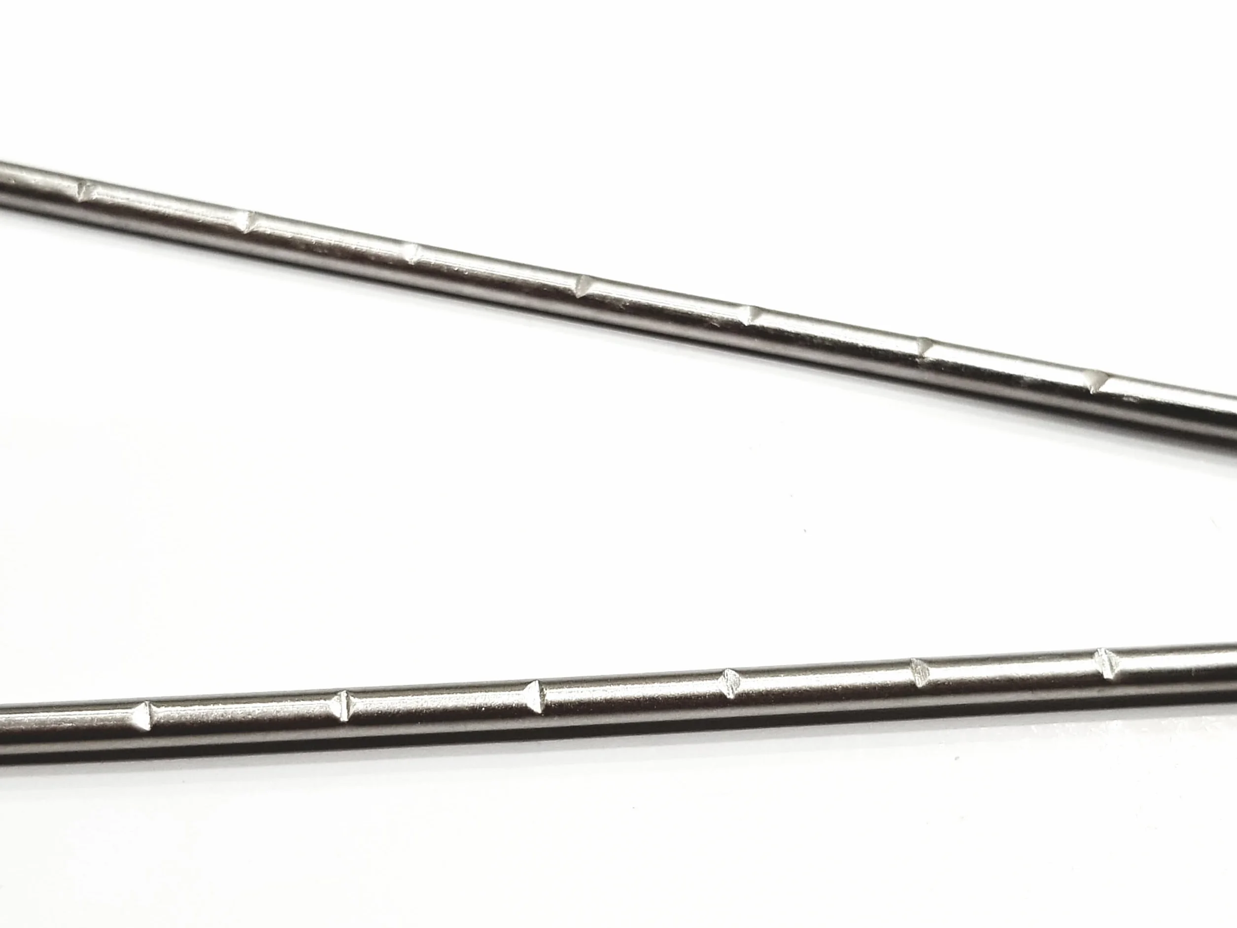 McKissock Marcador de pecho 38 mm acero inoxidable patrón ojo de cerradura