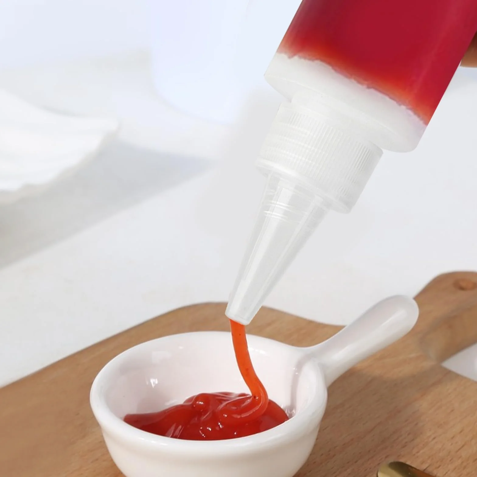 Botellas de Compresión Pequeñas 100ml 12 Pcs, Squeeze Bottles de Plástico para Salsa Aceite Estilo Esmerilado