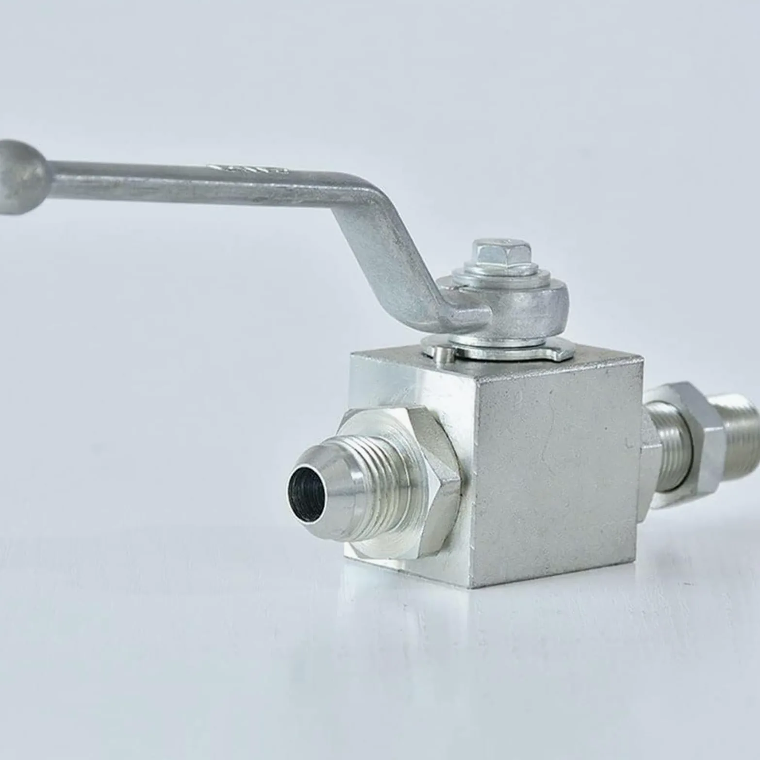 Válvula de bola con palanca de cierre, válvulas for tuberías de aire/agua y gas, válvulas de bola de alta presión de acero al carbono galvanizado con rosca externa (1 unidad)(DN20)