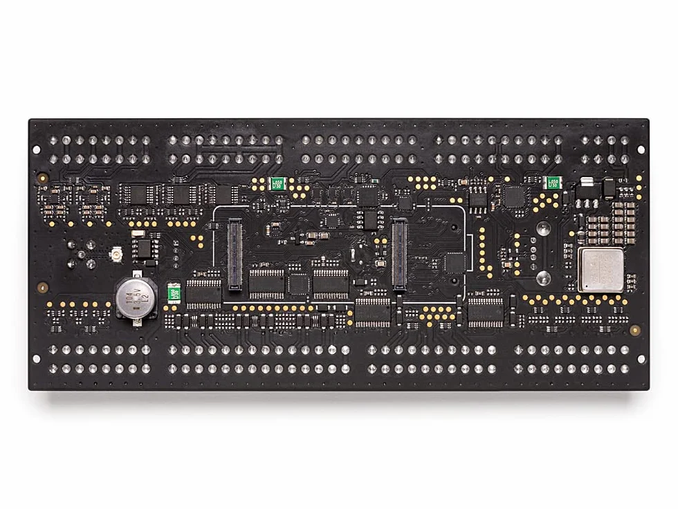Arduino Portenta Machine Control [AKX00032] - Solución de Control Industrial Avanzada, Ideal para proyectos de IoT y automatización a Gran Escala