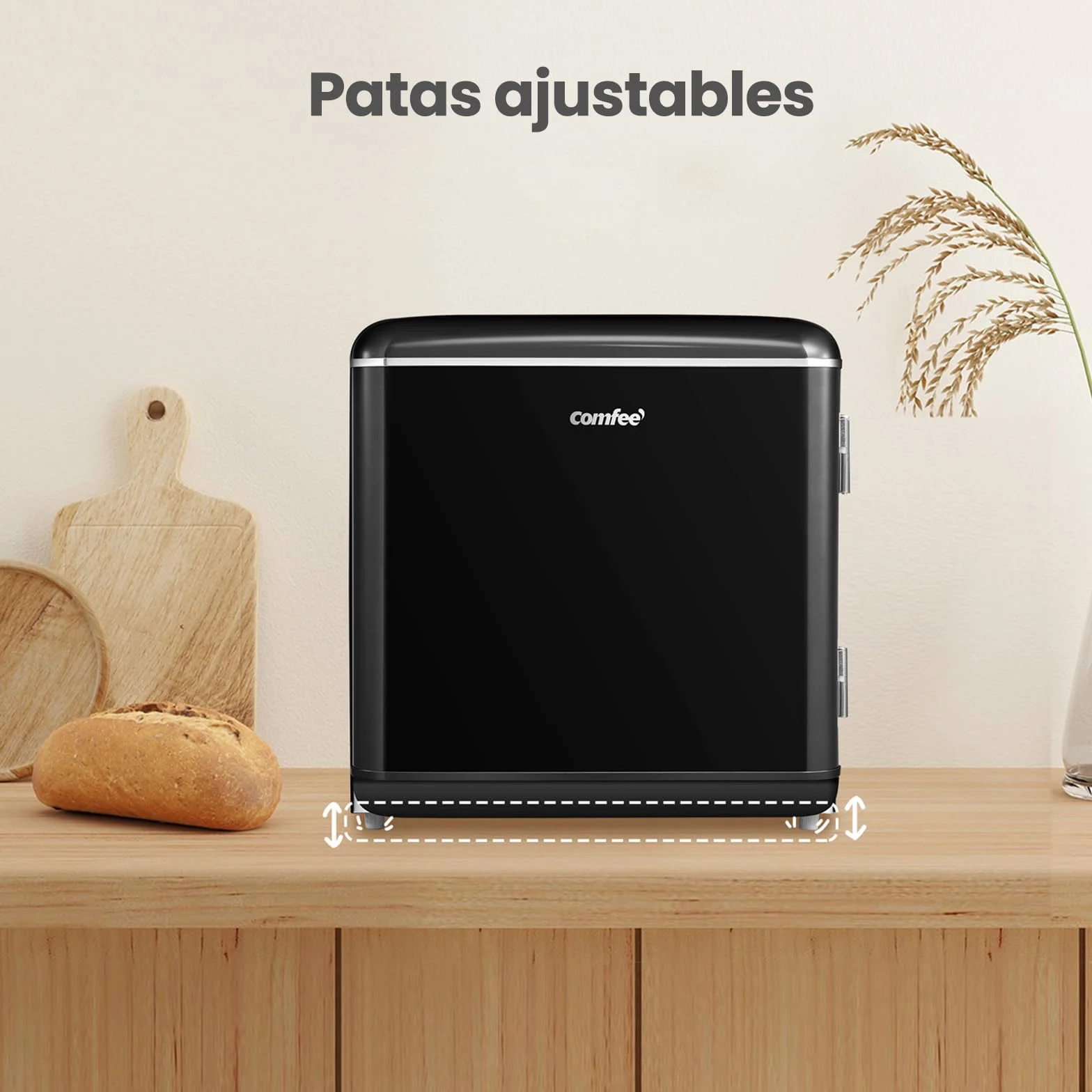 Comfee Single Door Mini Refrigerator 47L Retro Design Black Energy Class E